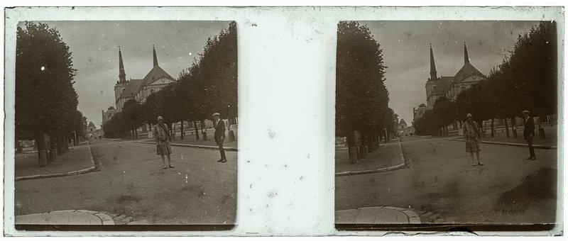 France-Richelieu - Place du cardinal — France-Richelieu