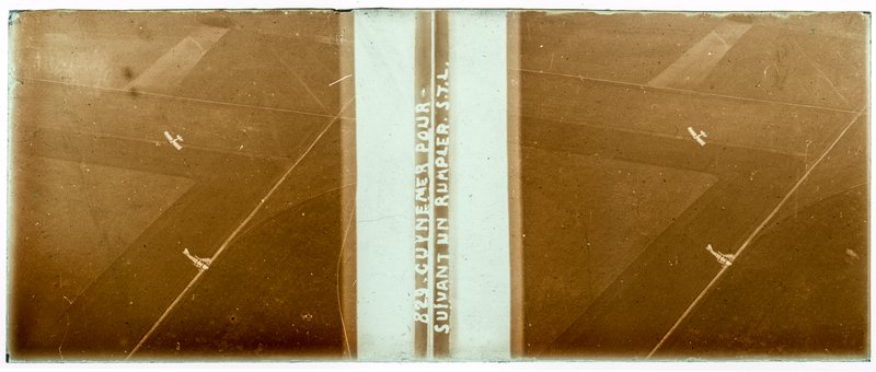 829 Guynemer poursuivant un Rumpler STL