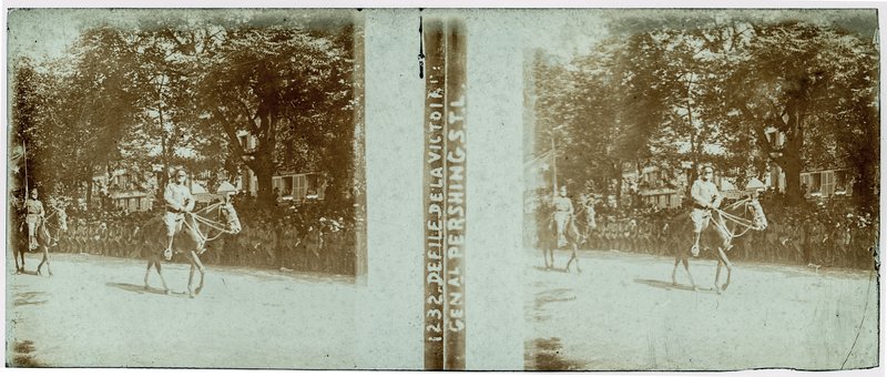 1232 Défilé de la victoire : général Pershing S.T.L — France-Paris Champs-Elysées — 1919