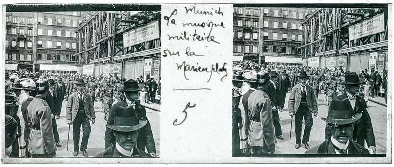 Munich - La musique militaire sur la Marienplatz - 5 — Allemagne-Munich Marienplatz — 1902